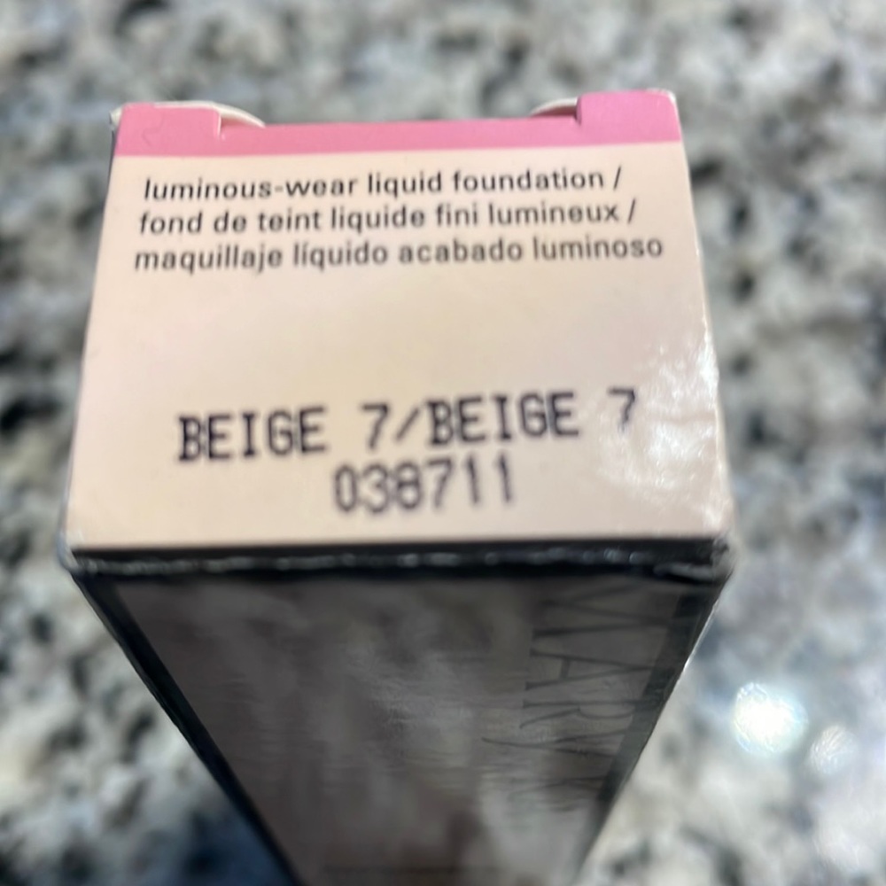 Time wise luminous-wear liquid foundation